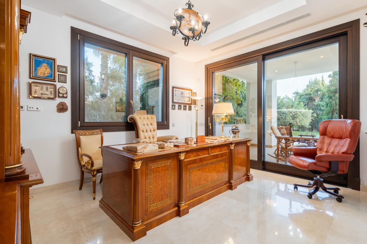 7-slaapkamer villa in Estepona in Estepona - foto 4