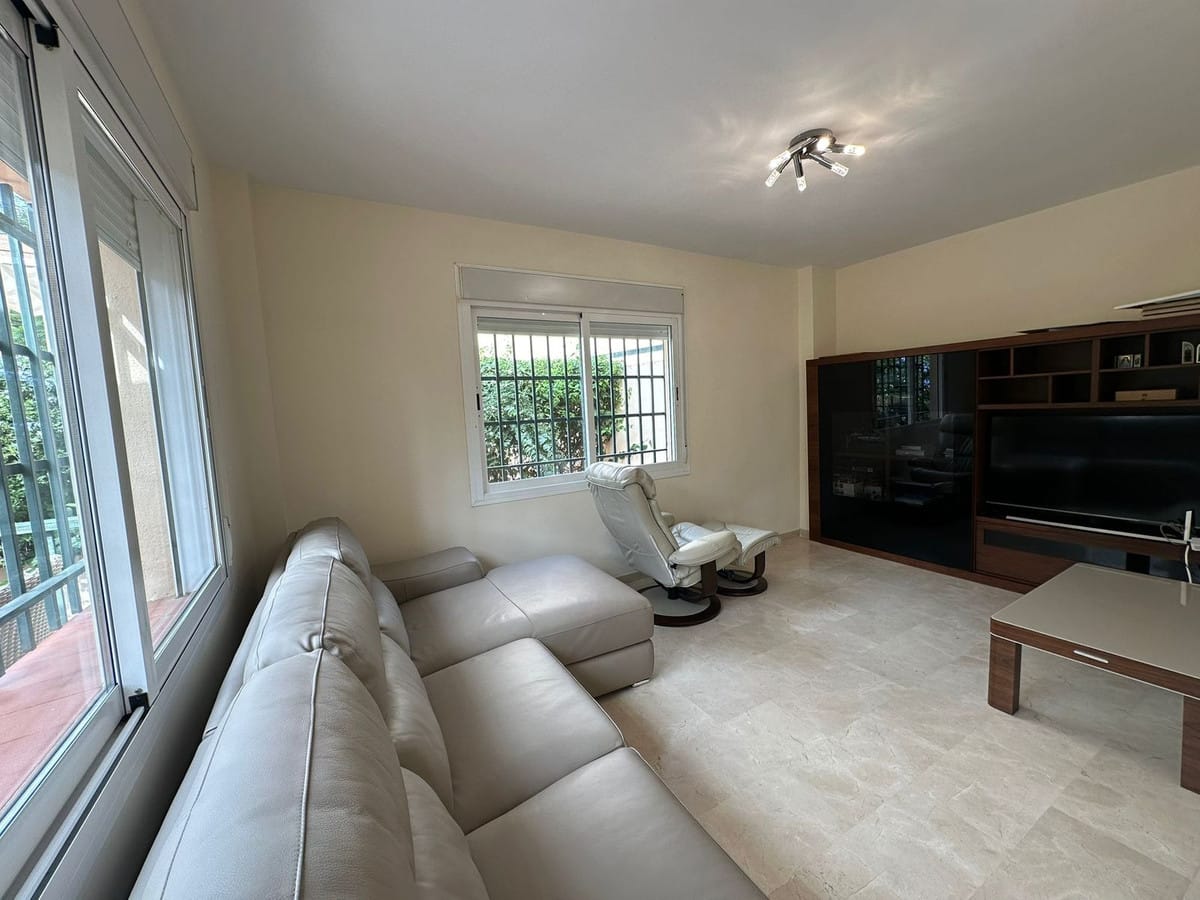 Villa in Miraflores, Málaga met 3 slaapkamers en kelder in Miraflores - foto 7