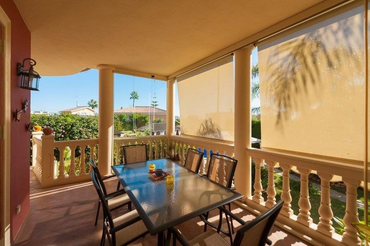 Villa met 4 slaapkamers in Playamar in Playamar - foto 14