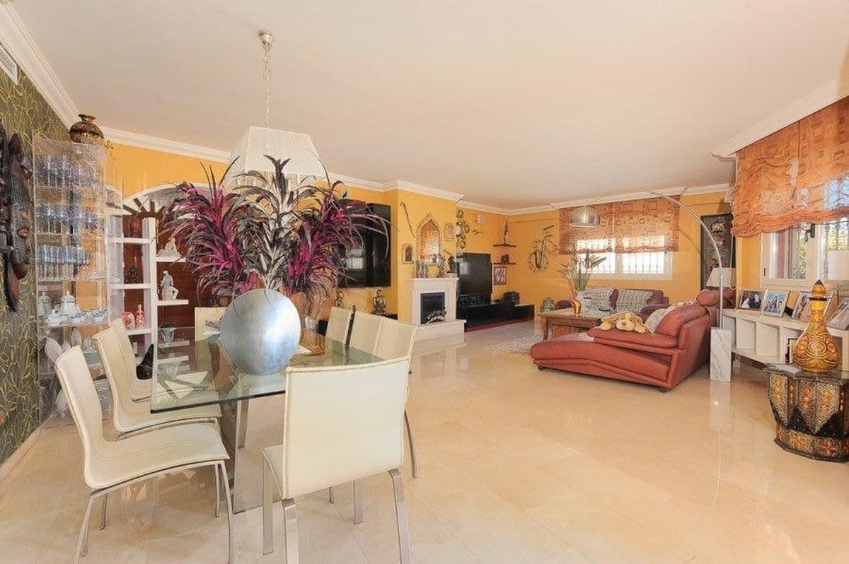 Villa met 4 slaapkamers in Playamar in Playamar - foto 15