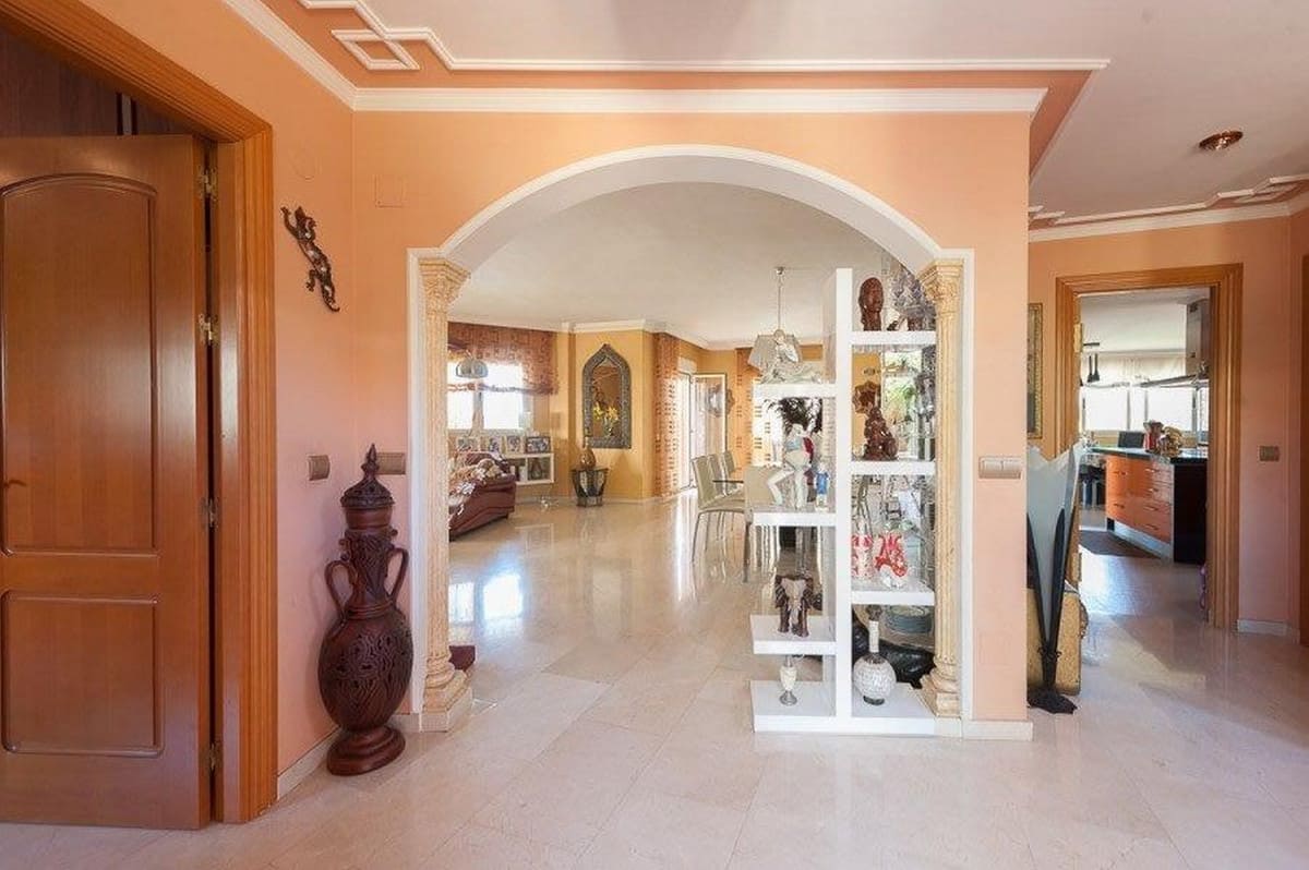 Villa met 4 slaapkamers in Playamar in Playamar - foto 18
