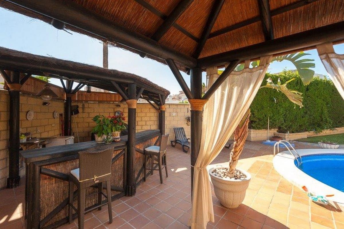 Villa met 4 slaapkamers in Playamar in Playamar - foto 10