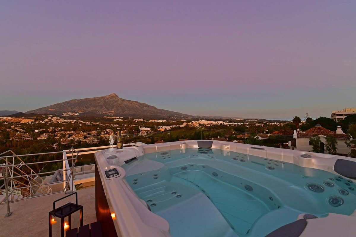 Villa met 7 slaapkamers in Nueva Andalucía in Nueva Andalucía - foto 7