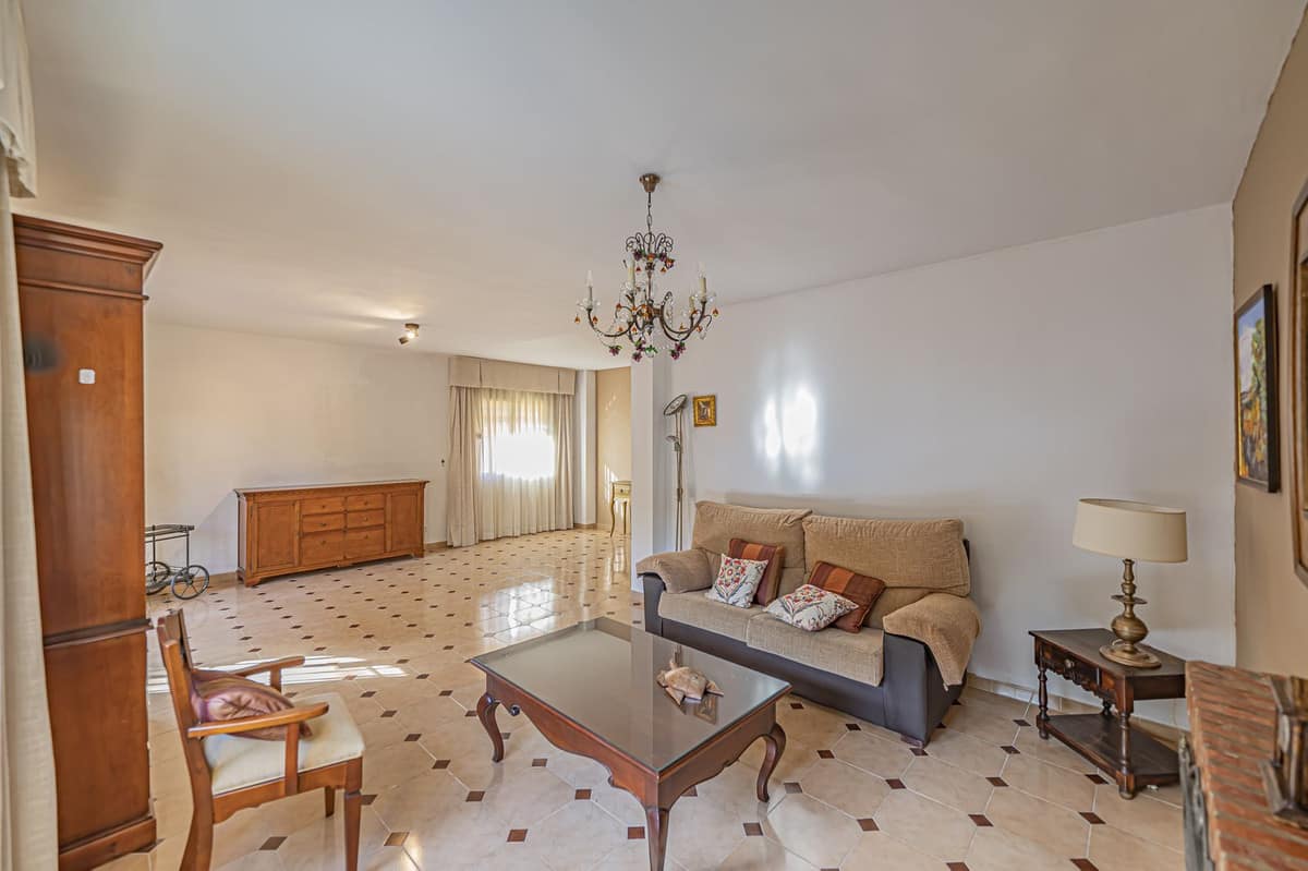 Vrijstaande villa met 5 slaapkamers in Marbella in Marbella - foto 17