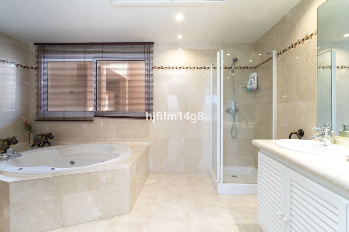 4-slaapkamer duplex penthouse Magna Marbella, Nueva Andalucía in Nueva Andalucía - foto 11