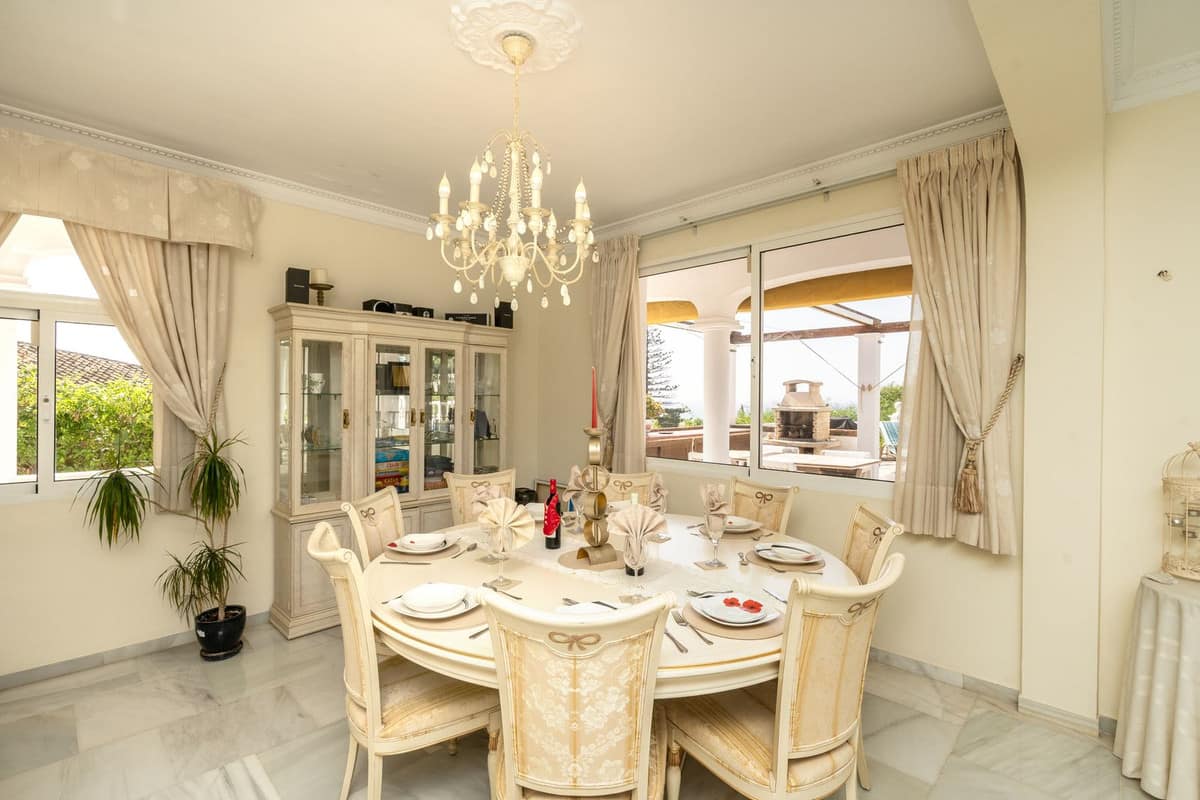 Luxe Andalusische villa in El Chaparral met 5 slaapkamers in El Chaparral - foto 13