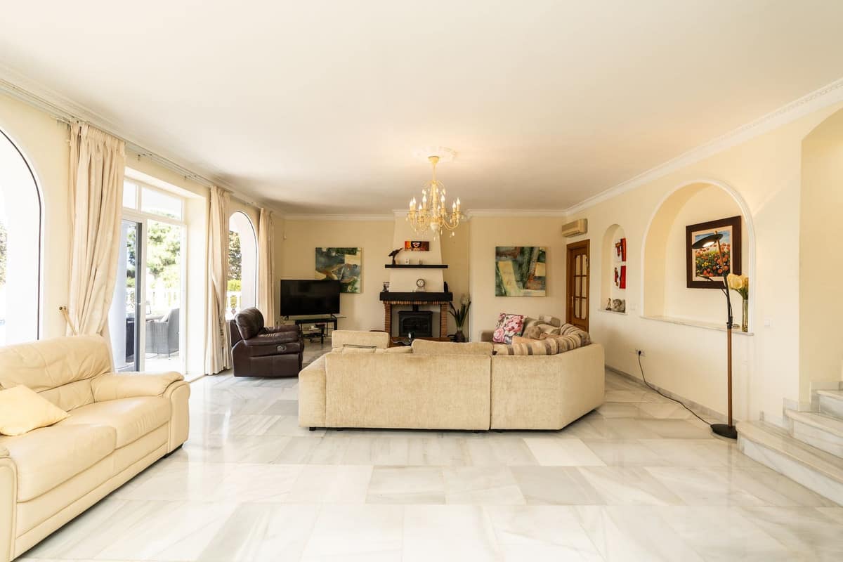 Luxe Andalusische villa in El Chaparral met 5 slaapkamers in El Chaparral - foto 14