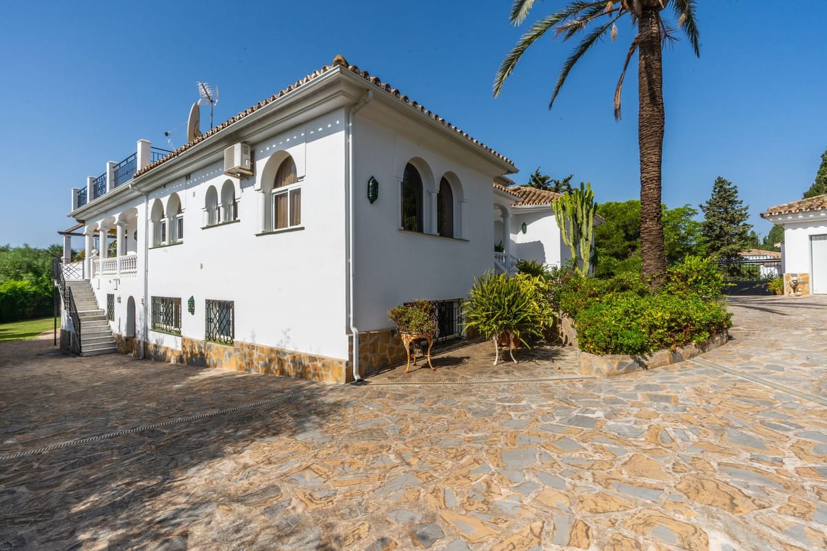 Luxe Andalusische villa in El Chaparral met 5 slaapkamers in El Chaparral - foto 8
