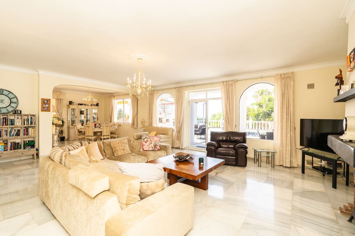 Luxe Andalusische villa in El Chaparral met 5 slaapkamers in El Chaparral - foto 10