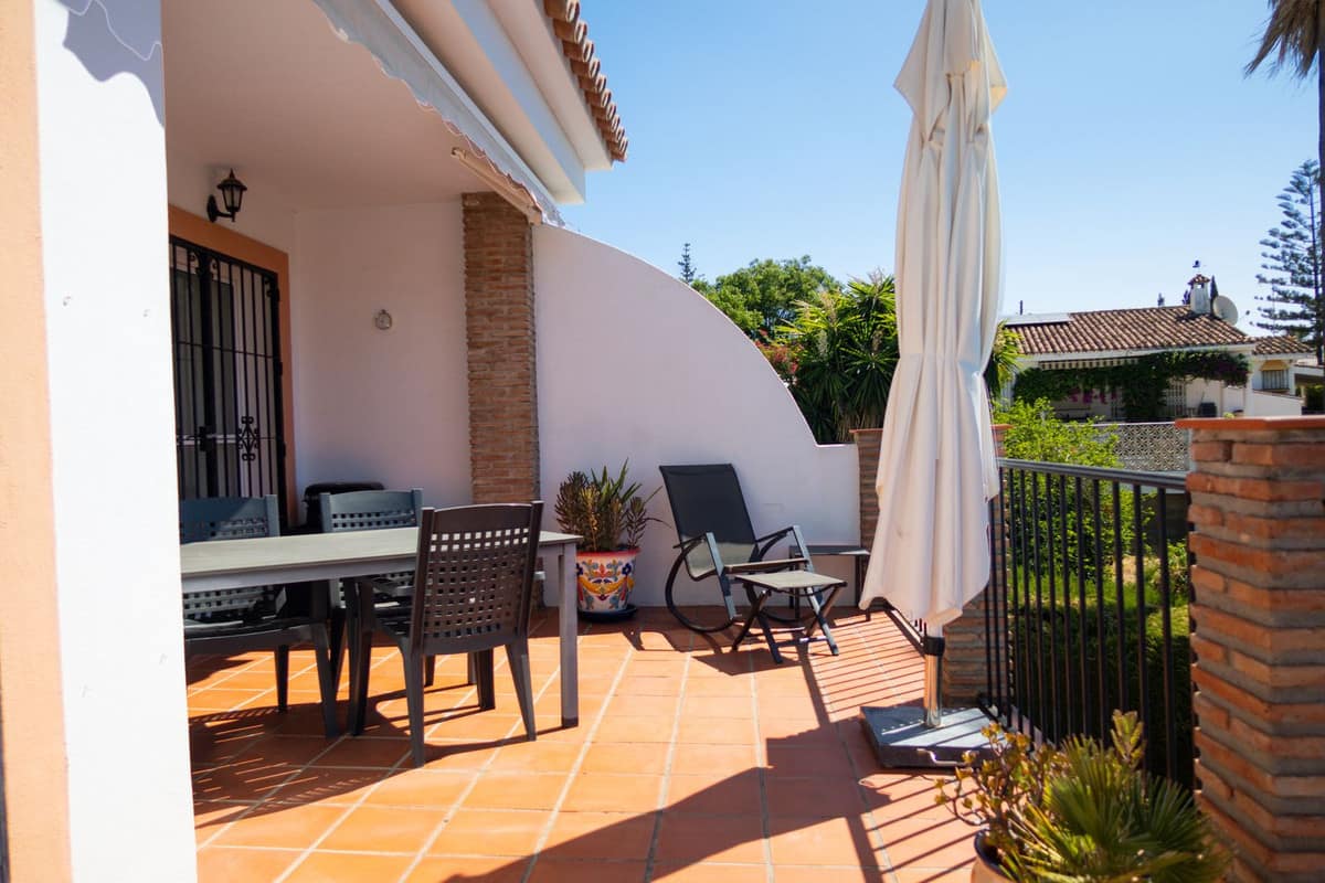 Ruime privévilla met 3 slaapkamers in El Padron in El Padron - foto 9