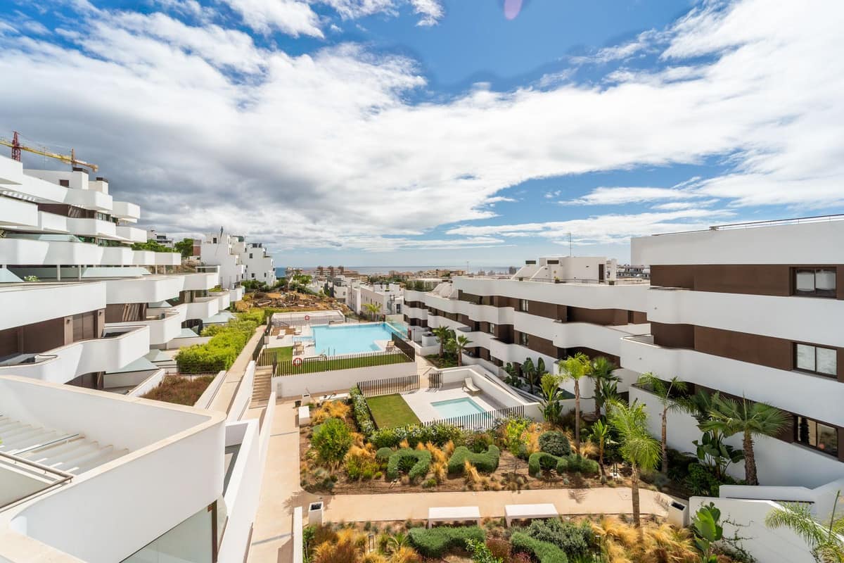 Drie-slaapkamer appartement in Estepona in Estepona - foto 9