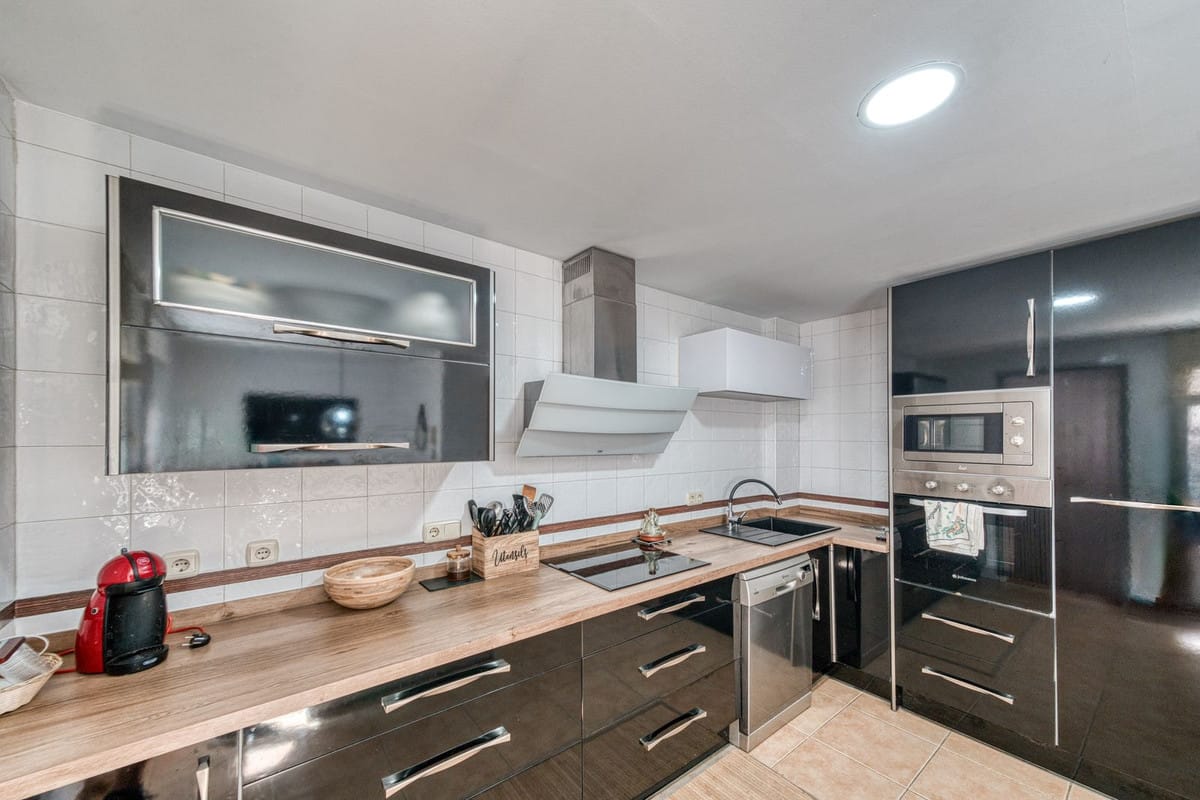 Herenhuis met 4 slaapkamers in Coín in Coín - foto 3