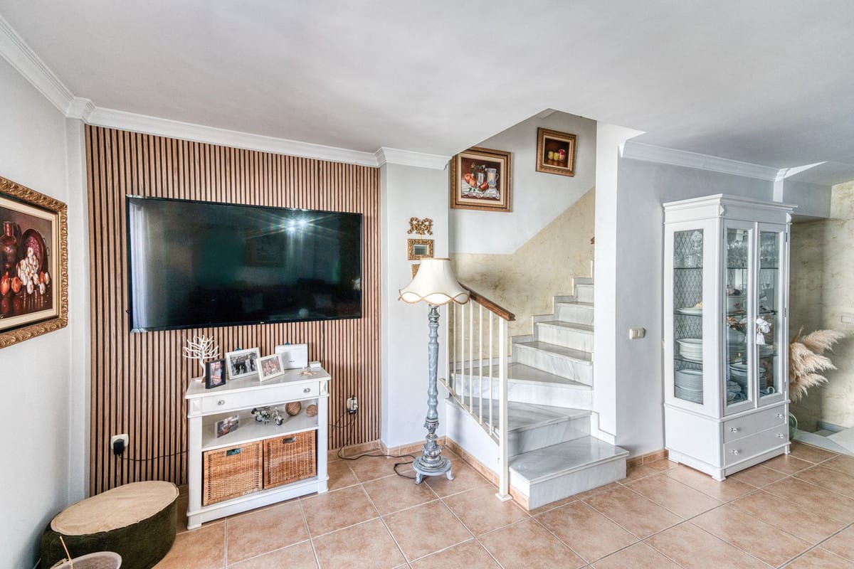 Herenhuis met 4 slaapkamers in Coín in Coín - foto 10
