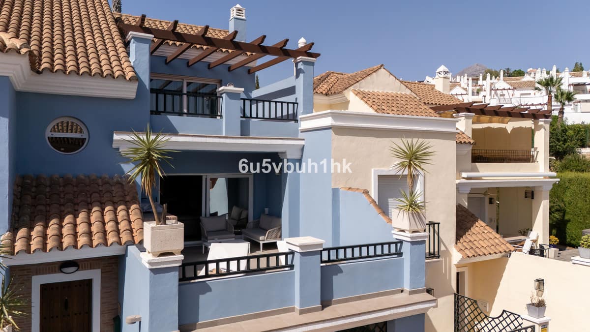 4-slaapkamerwoning in Nueva Andalucía in Nueva Andalucía - foto 2