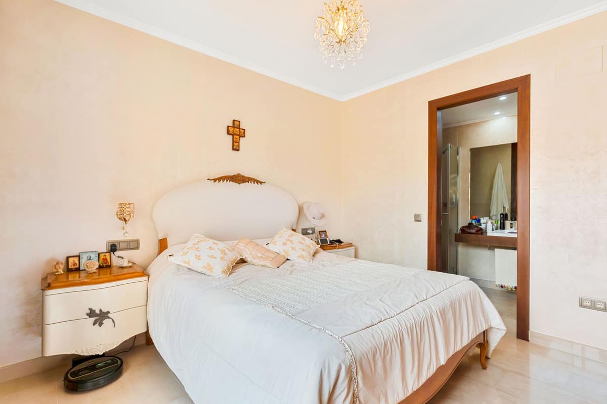 2-slaapkamer penthouse met ruime privéterras in Medina de Banús, Nueva Andalucía in Nueva Andalucía - foto 11