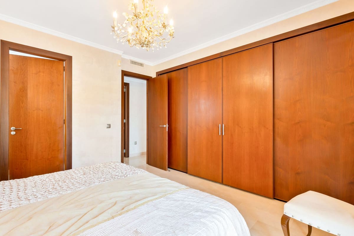 2-slaapkamer penthouse met ruime privéterras in Medina de Banús, Nueva Andalucía in Nueva Andalucía - foto 17