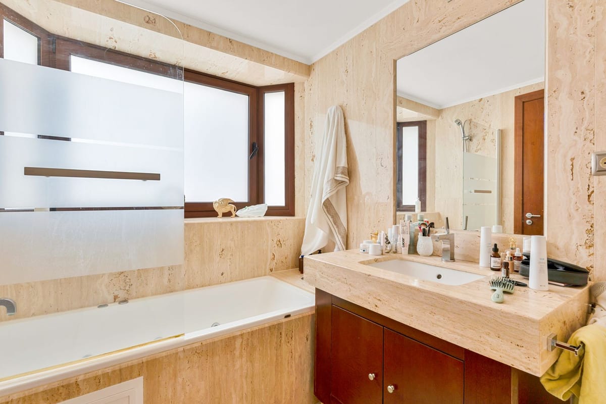 2-slaapkamer penthouse met ruime privéterras in Medina de Banús, Nueva Andalucía in Nueva Andalucía - foto 18