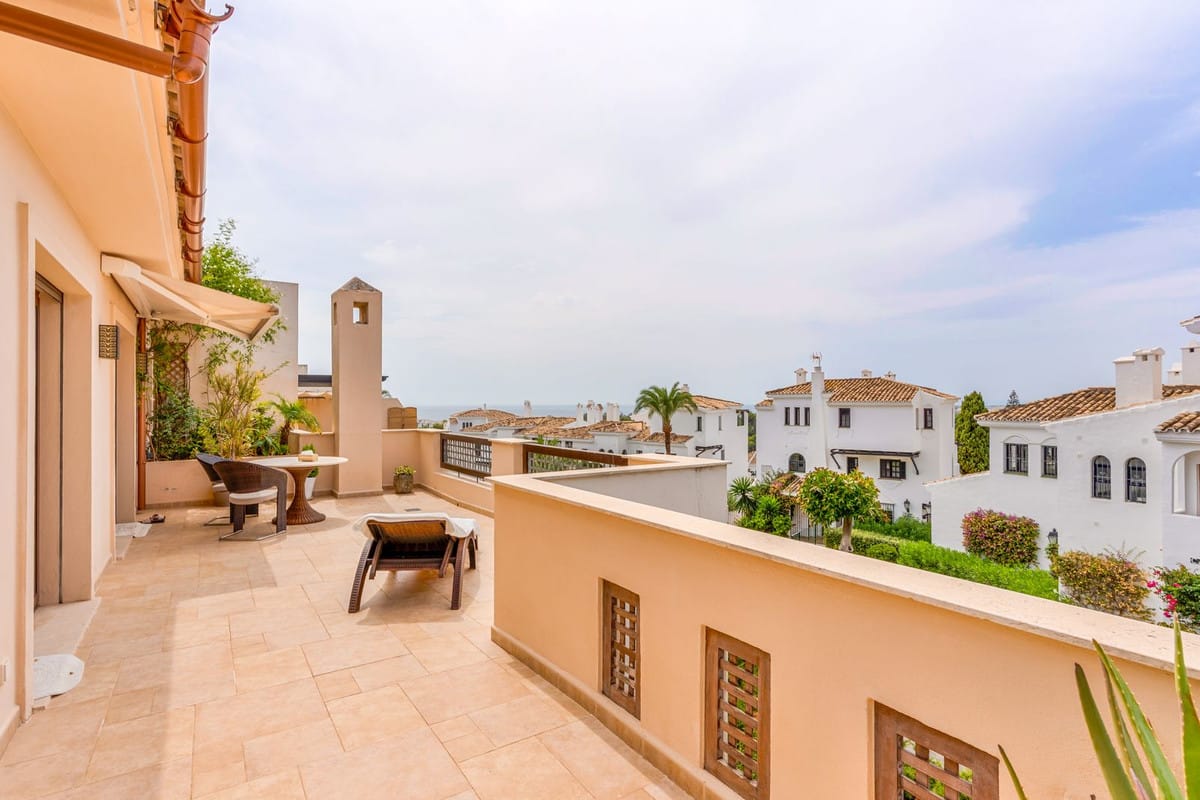 2-slaapkamer penthouse met ruime privéterras in Medina de Banús, Nueva Andalucía in Nueva Andalucía - foto 19