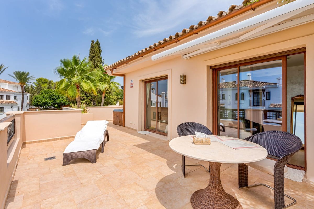 2-slaapkamer penthouse met ruime privéterras in Medina de Banús, Nueva Andalucía in Nueva Andalucía - foto 20