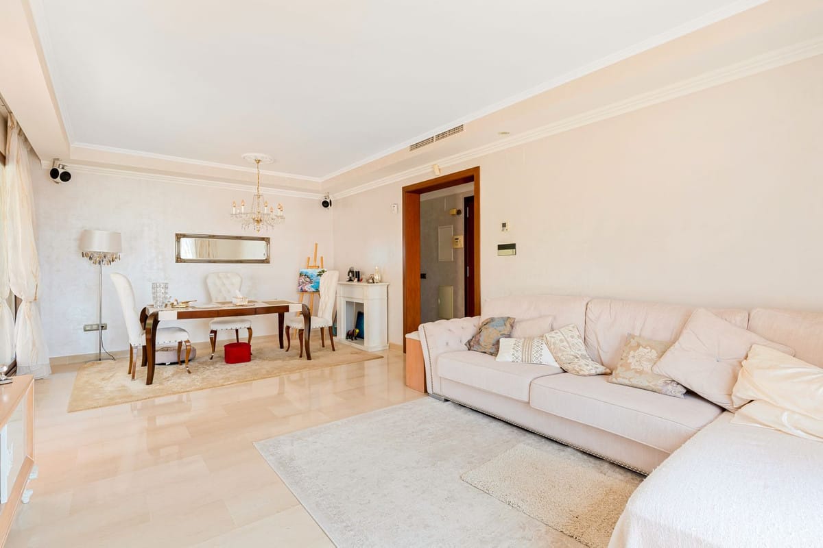2-slaapkamer penthouse met ruime privéterras in Medina de Banús, Nueva Andalucía in Nueva Andalucía - foto 3