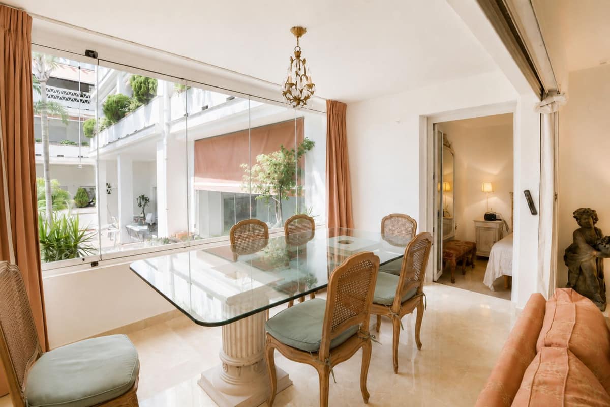 2 bedroom Apartment in Marbella in Marbella - foto 2