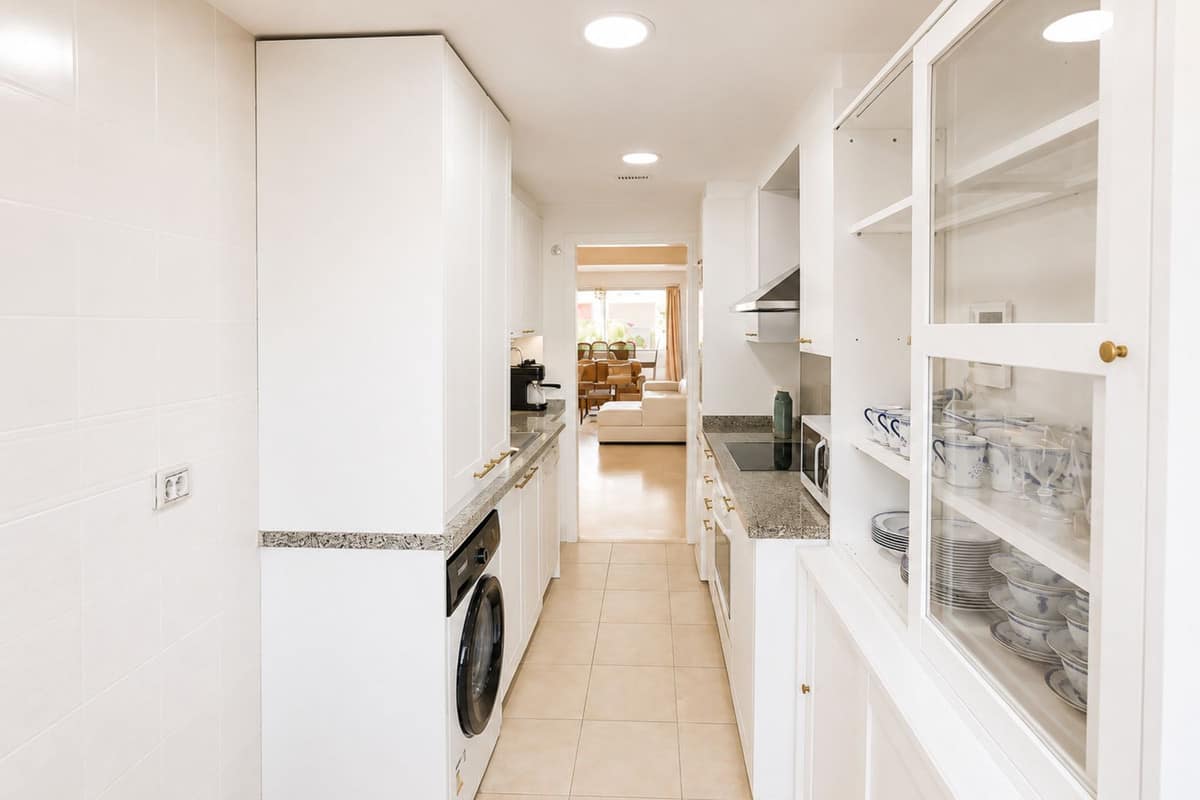 2 bedroom Apartment in Marbella in Marbella - foto 7