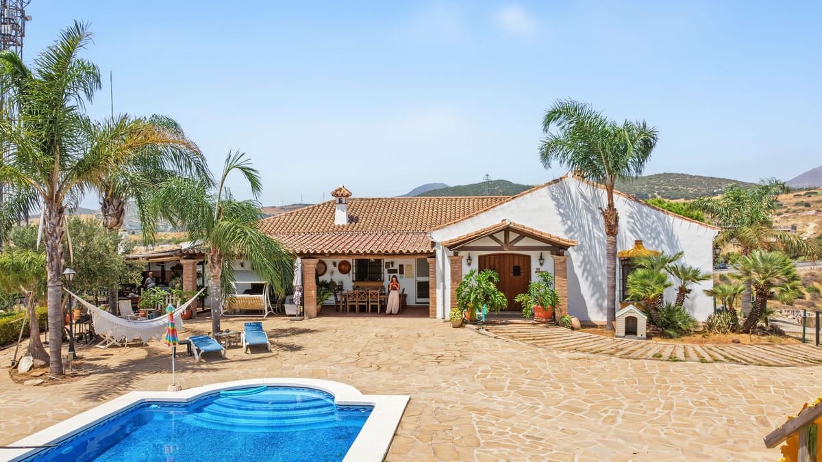 3-slaapkamer finca in Casares in Casares - foto 2