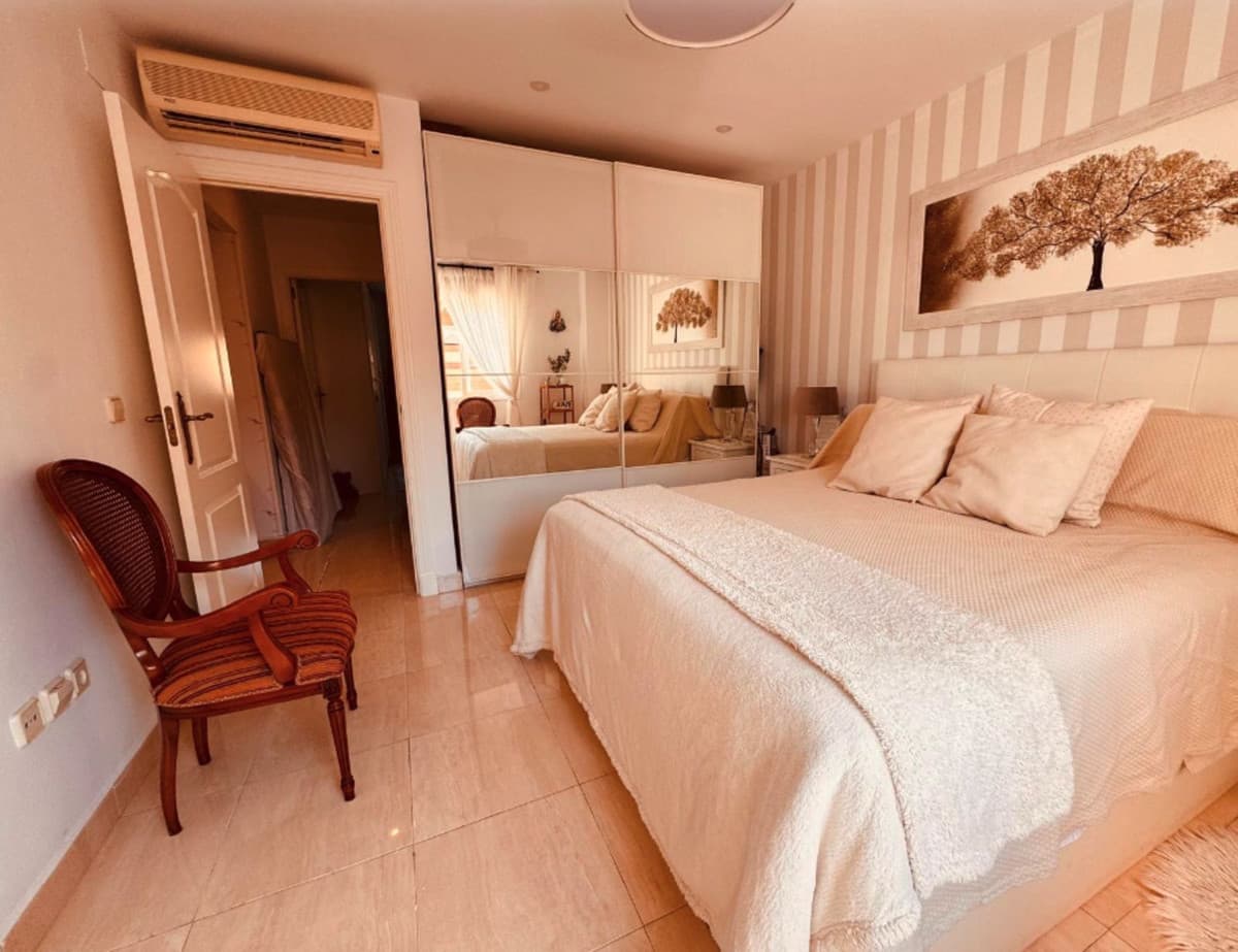 Appartement met 2 slaapkamers in La Duquesa in La Duquesa - foto 15