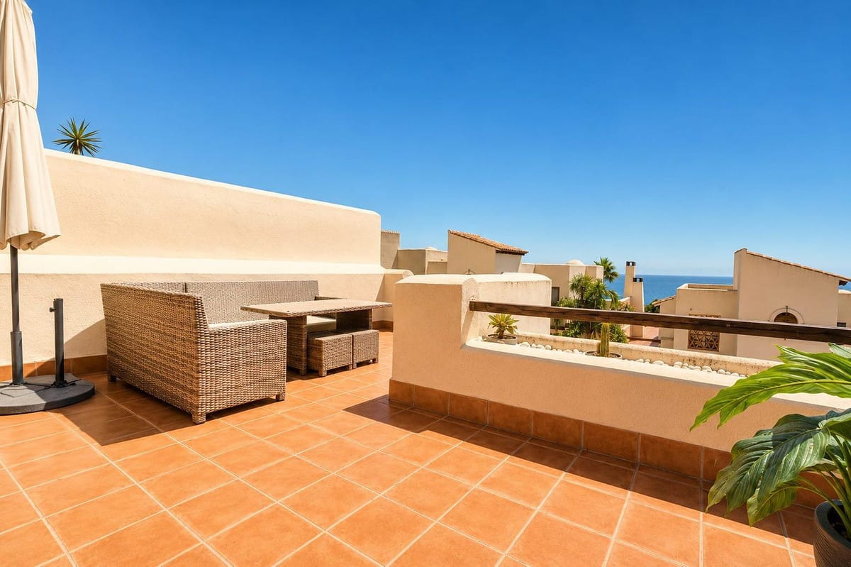 Moderne 3-slaapkamerwoning met terras en solarium in Casares in Casares - foto 17