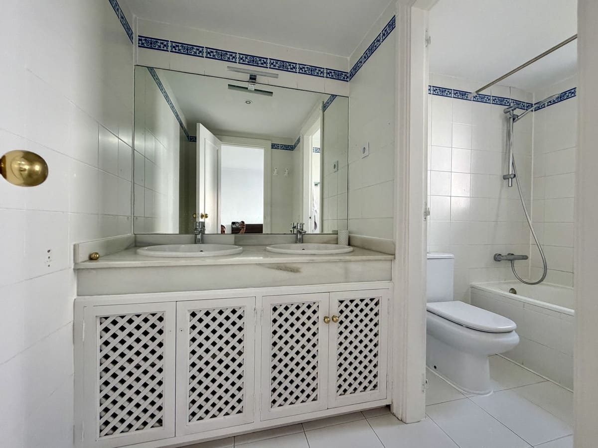 Drie-slaapkamer townhouse in Guadalmina Baja in Guadalmina Baja - foto 16