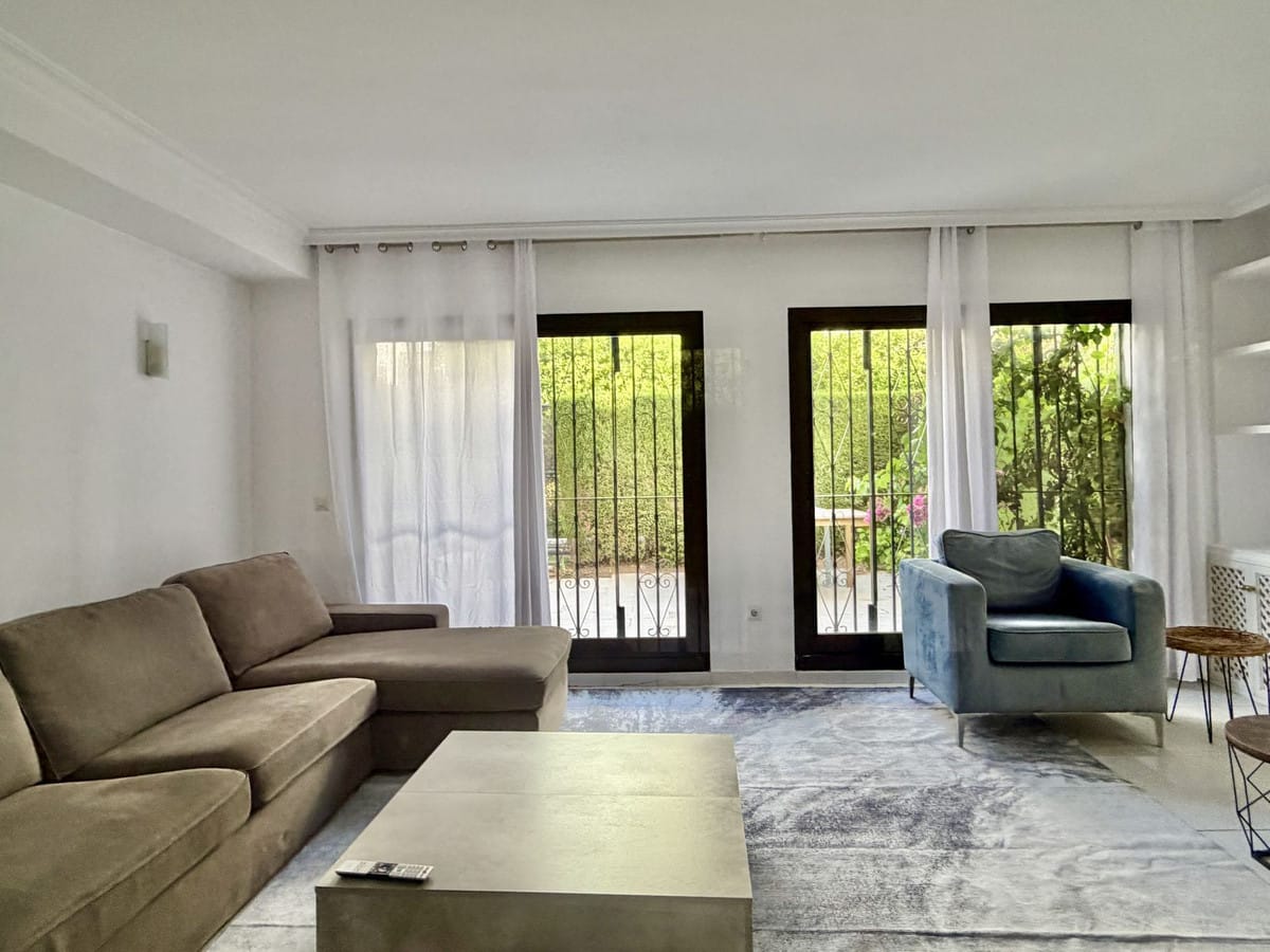 Drie-slaapkamer townhouse in Guadalmina Baja in Guadalmina Baja - foto 3