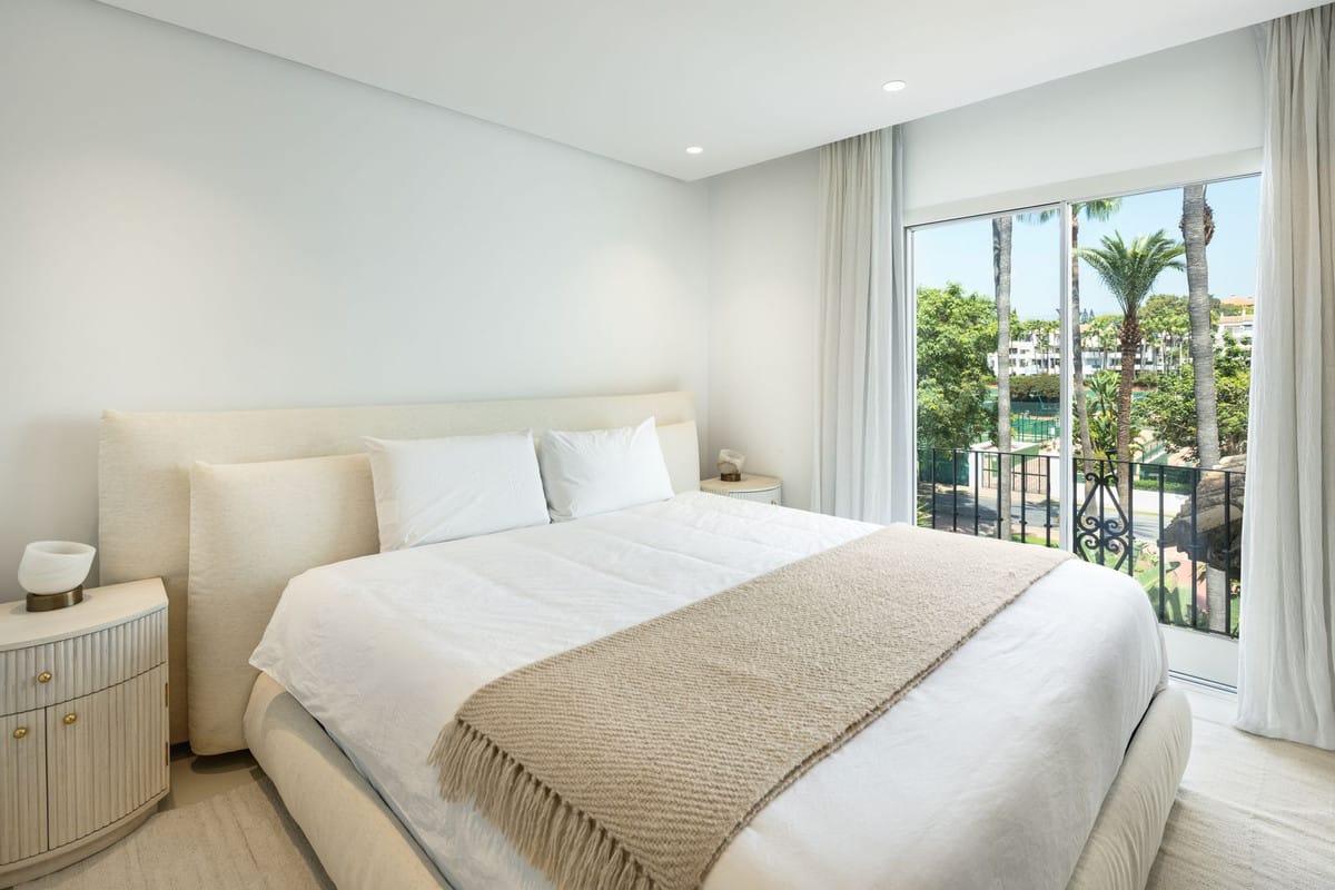 Prachtige volledig gerenoveerde duplex penthouse met vier slaapkamers – The Golden Mile in The Golden Mile - foto 13