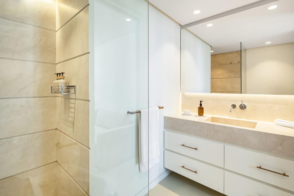 Prachtige volledig gerenoveerde duplex penthouse met vier slaapkamers – The Golden Mile in The Golden Mile - foto 16