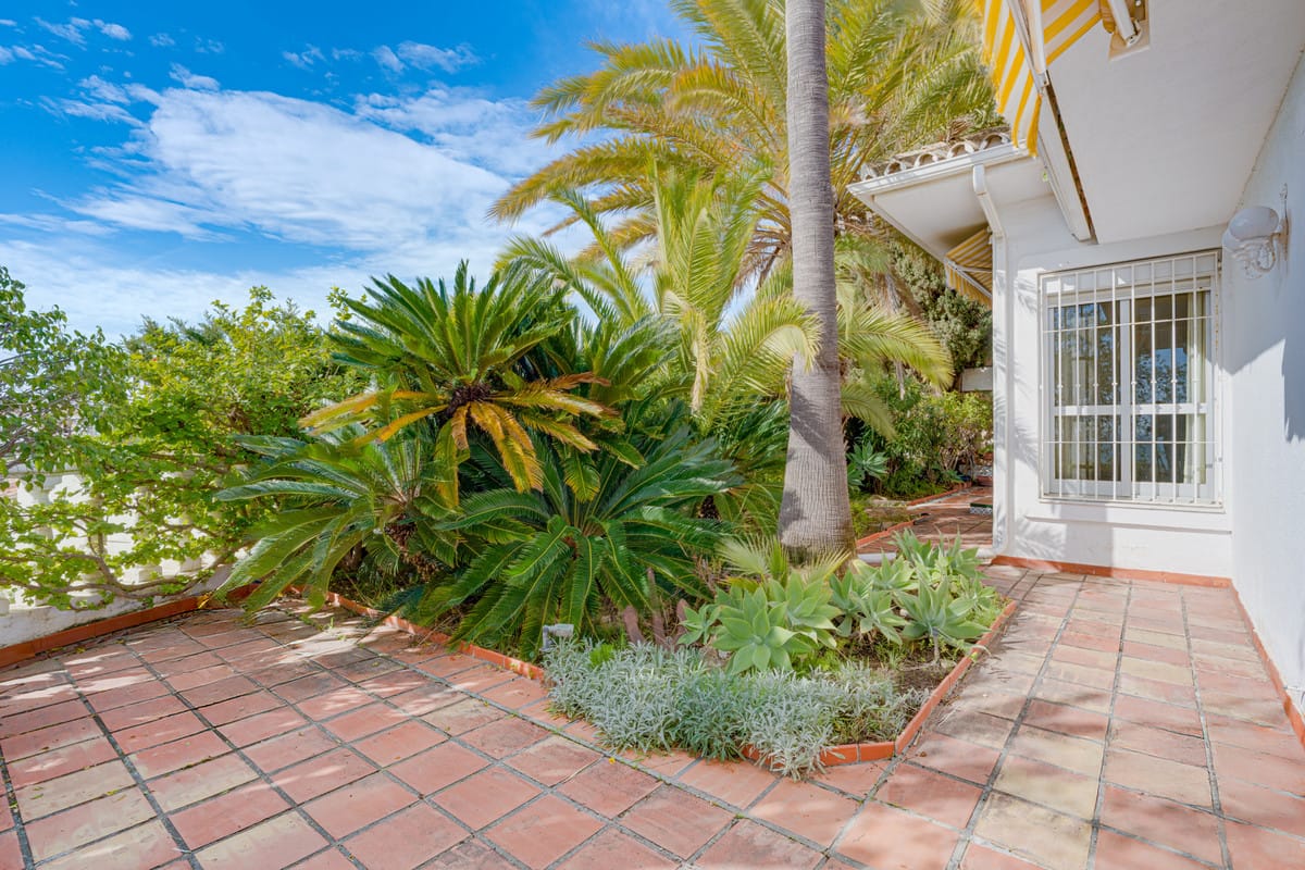 Villa met 3 slaapkamers en zeezicht te koop in Riviera del Sol, Málaga in Riviera del Sol - foto 9
