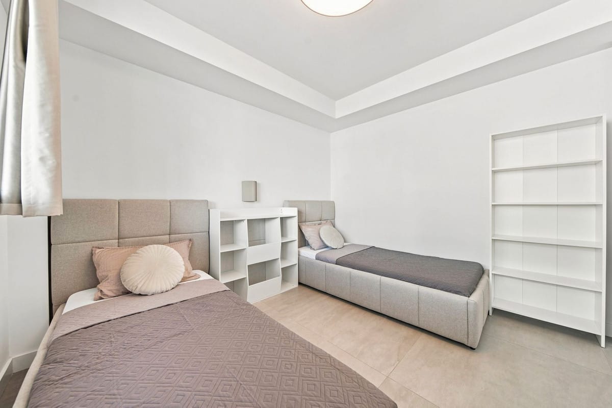 Luxe 2-slaapkamer appartement met panoramisch zeezicht in Higuerón in Higueron - foto 17