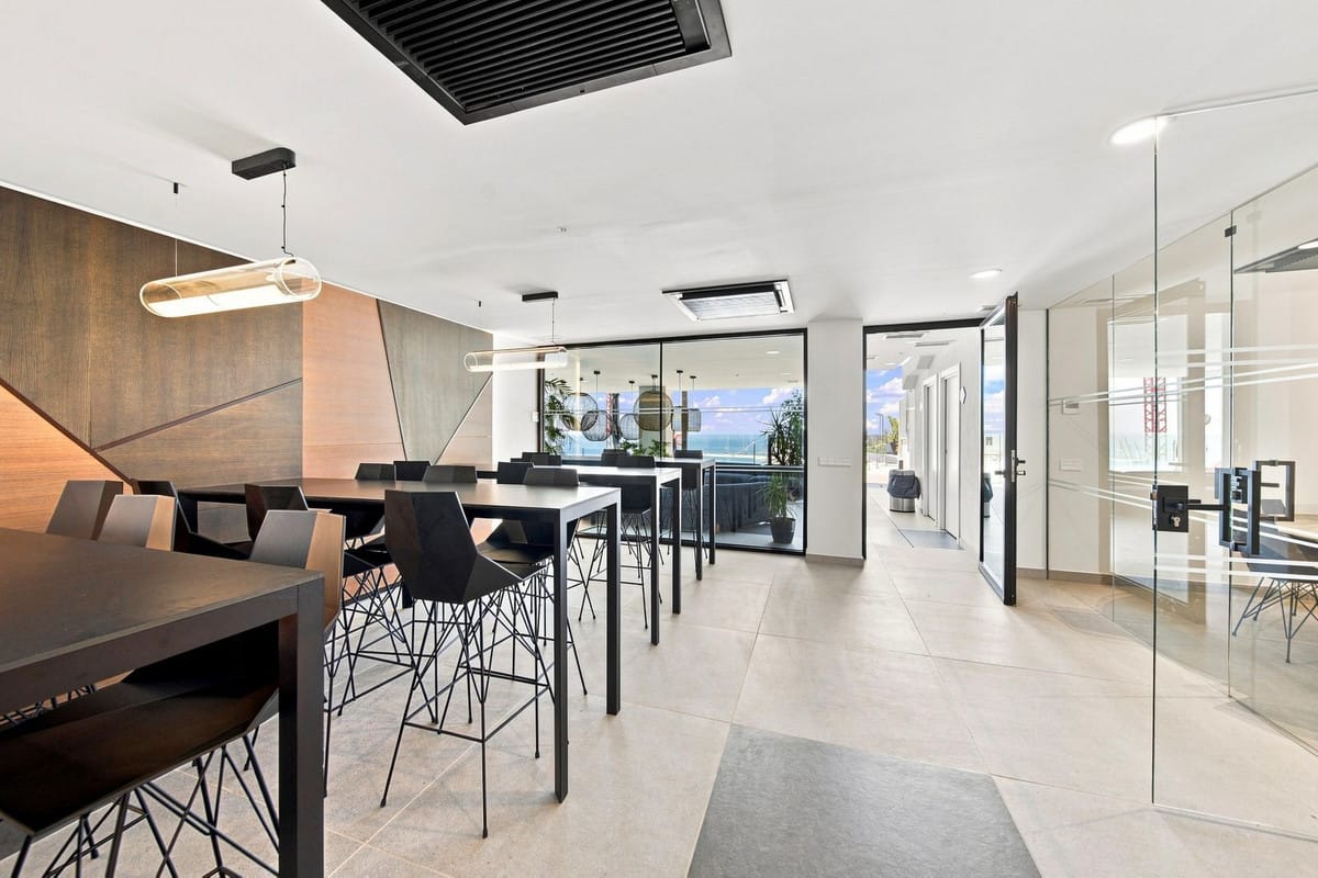 Luxe 2-slaapkamer appartement met panoramisch zeezicht in Higuerón in Higueron - foto 20