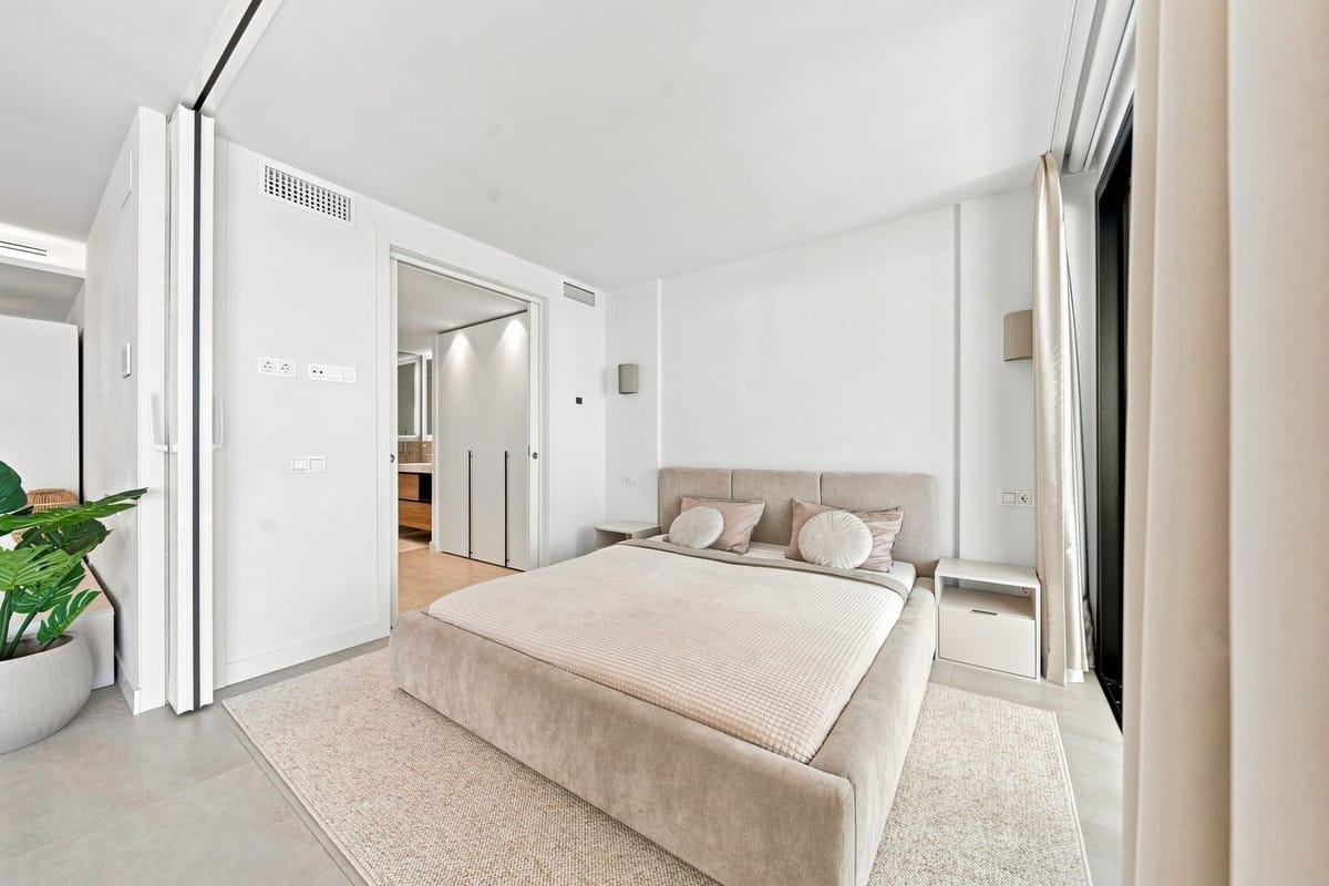 Luxe 2-slaapkamer appartement met panoramisch zeezicht in Higuerón in Higueron - foto 8