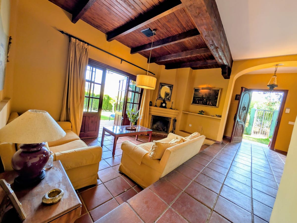 Charmante villa met 2 slaapkamers in Monda in Monda - foto 11