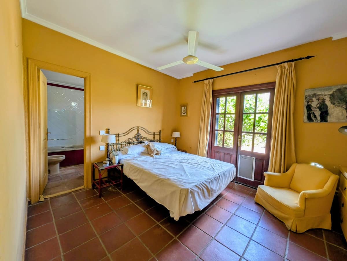 Charmante villa met 2 slaapkamers in Monda in Monda - foto 17