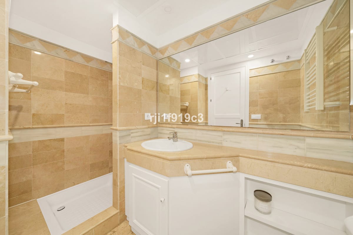 3-slaapkamer appartement in Elviria Hills, Marbella in Elviria - foto 19