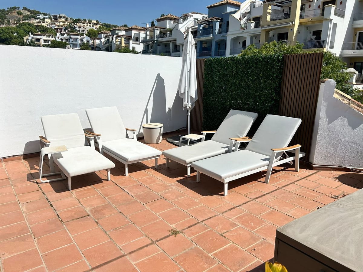 Twee-slaapkamer penthouse in Los Arqueros in Los Arqueros - foto 9