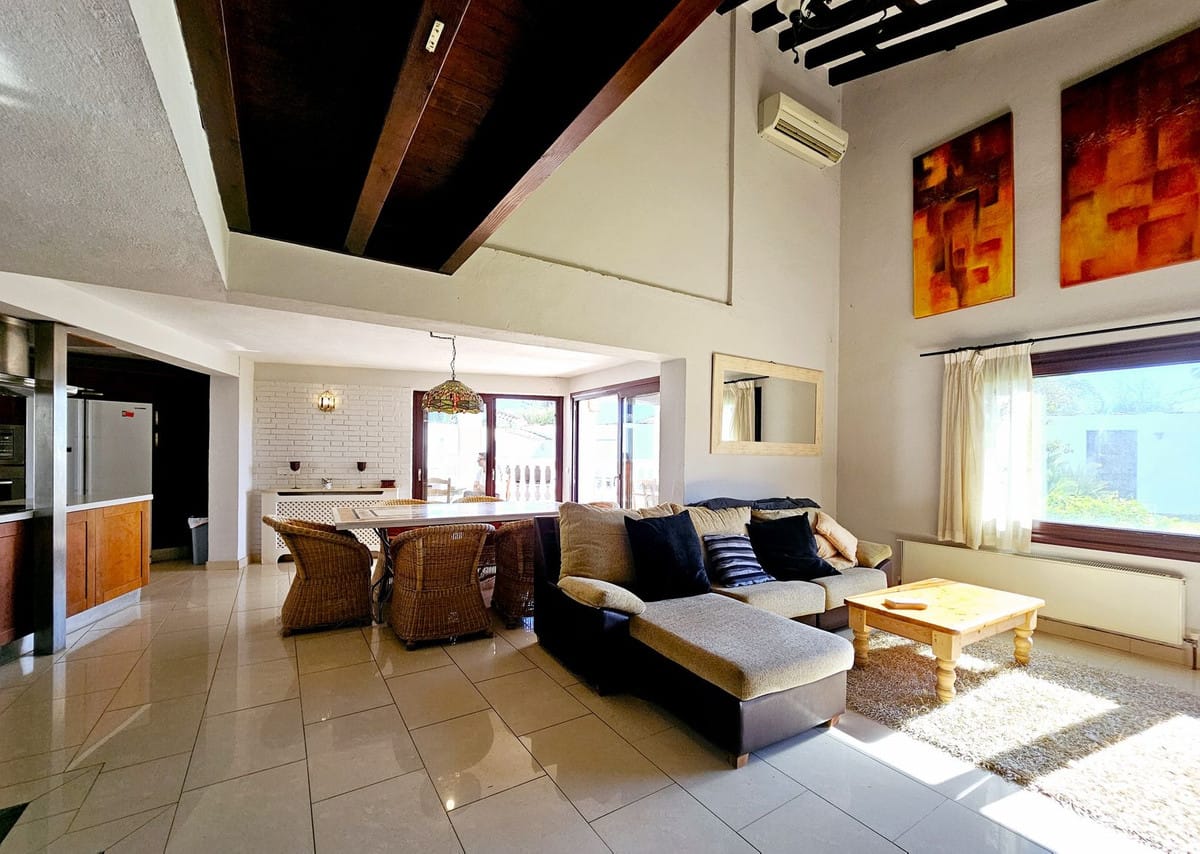 Villa met 6 slaapkamers in Estepona in Estepona - foto 10