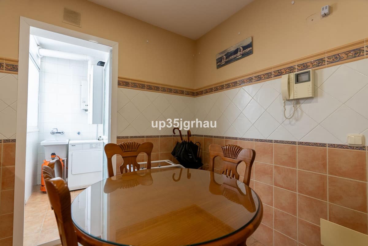Ruim appartement aan het strand en in het centrum van Estepona in Estepona - foto 6