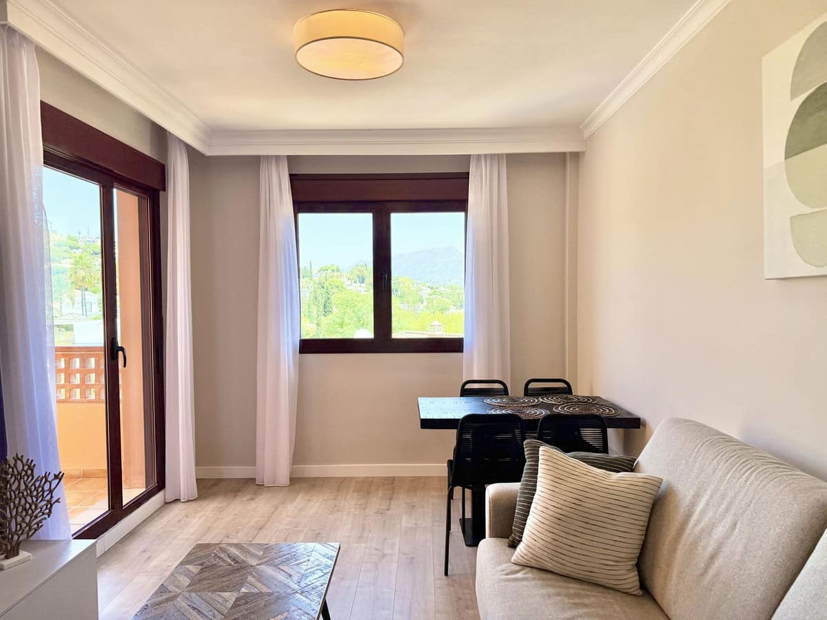 1 bedroom Apartment in Benahavís in Benahavís - foto 5