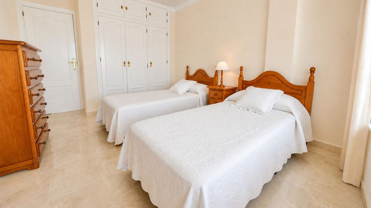 Drie-slaapkamerappartement in Estepona in Estepona - foto 13