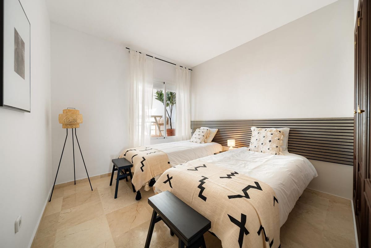 Appartement met twee slaapkamers in Nueva Andalucía in Nueva Andalucía - foto 7