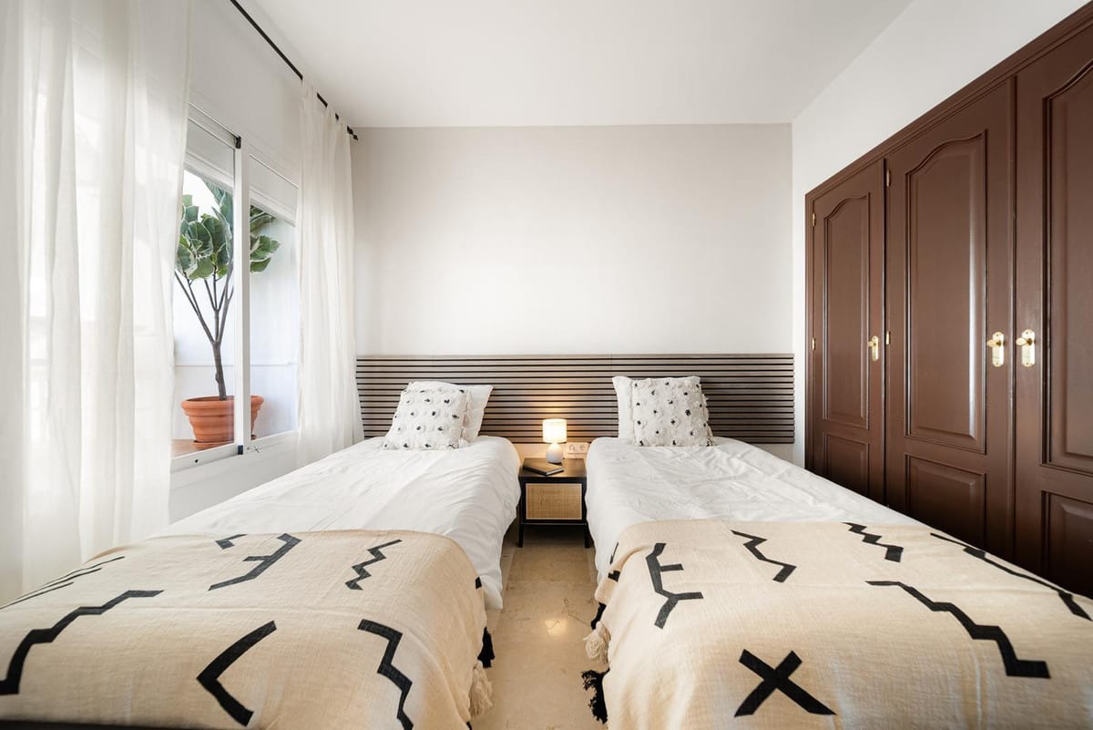 Appartement met twee slaapkamers in Nueva Andalucía in Nueva Andalucía - foto 9