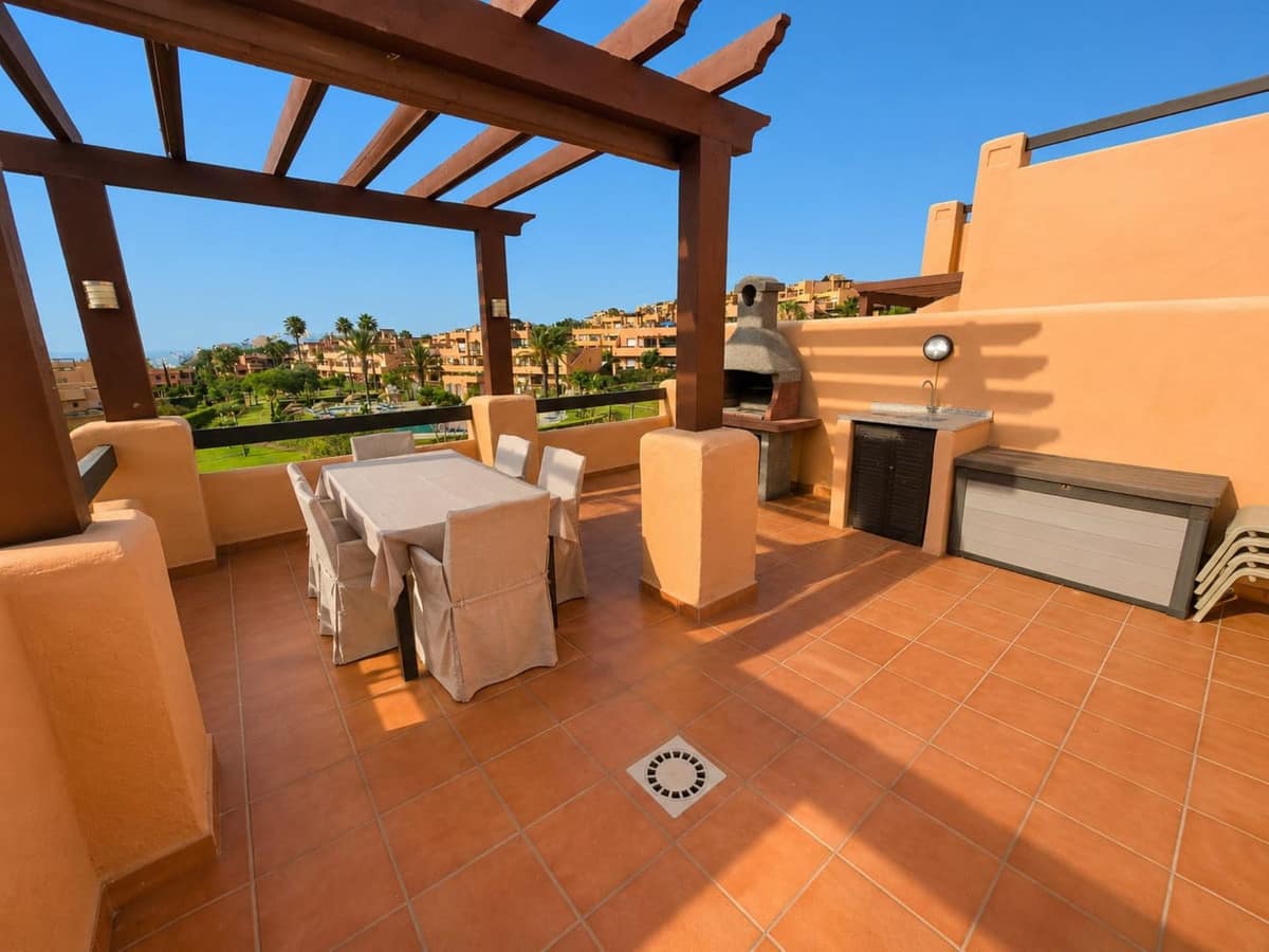 2 bedroom Apartment in Casares Playa in Casares Playa - foto 2