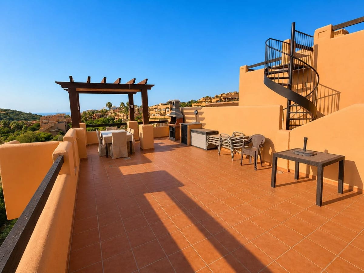 2 bedroom Apartment in Casares Playa in Casares Playa - foto 17