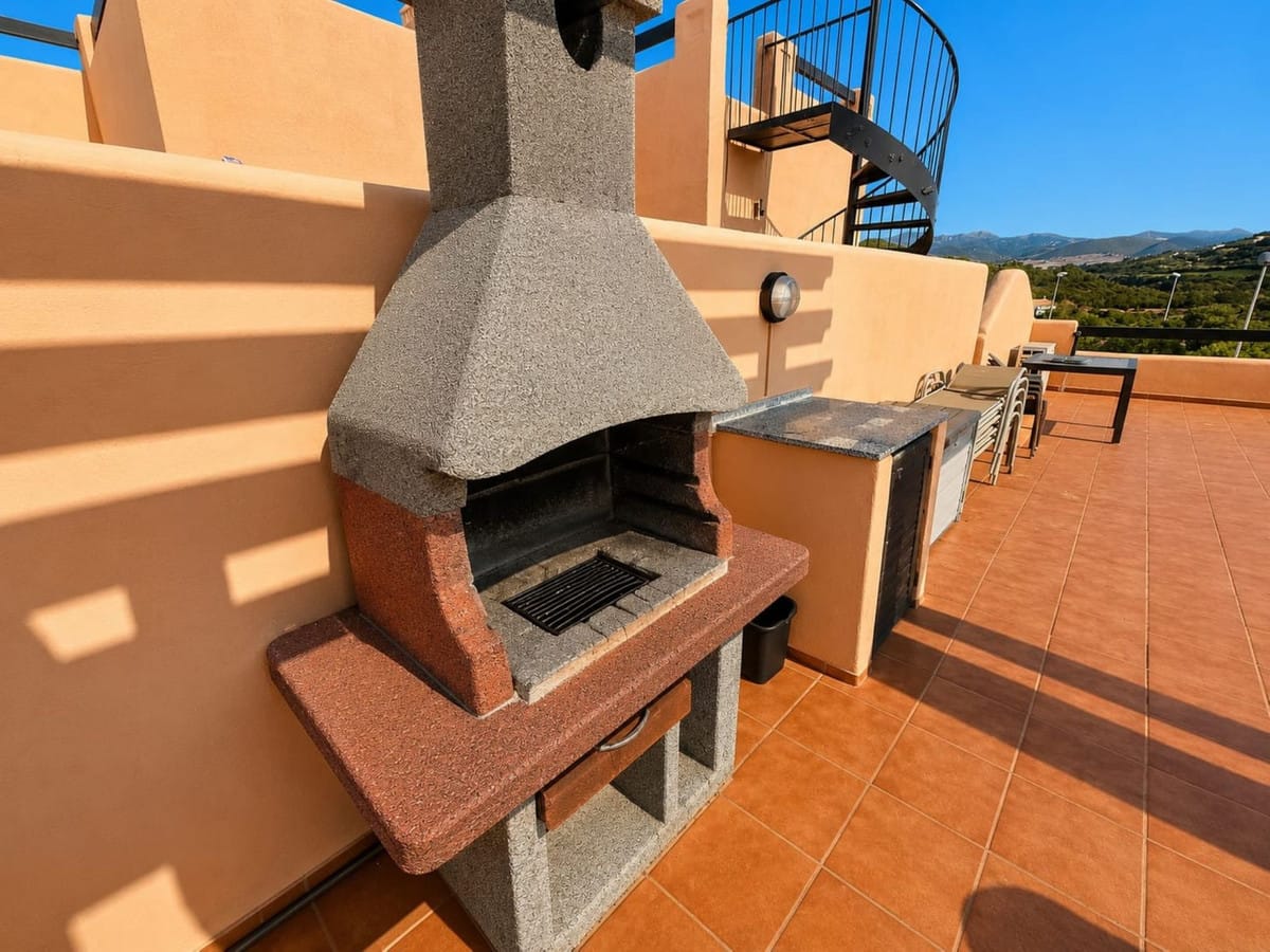 2 bedroom Apartment in Casares Playa in Casares Playa - foto 3